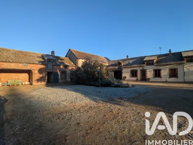Maison de campagne à Saint-Laurent-la-Gâtine (28210)