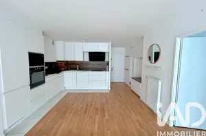 Appartement à Voisins-le-Bretonneux (78960)