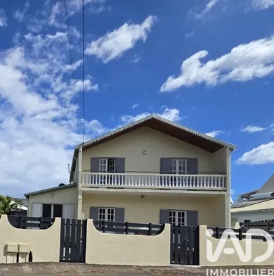 Maison à Saint-Joseph (97480)