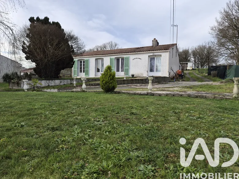 Maison 5 pièces 109 m² · à Mareuil-sur-Lay-Dissais · 109 m² · 165 000 €