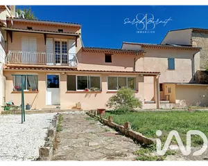 Maison de village à La Roquebrussanne (83136)