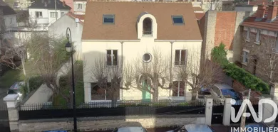 Traditional house in Nanterre (92000)