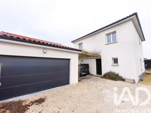 Maison à Pont-du-Château (63430)