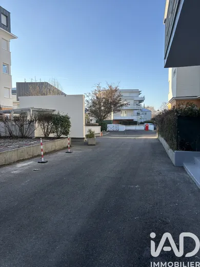 Parking in Pontoise (95300)