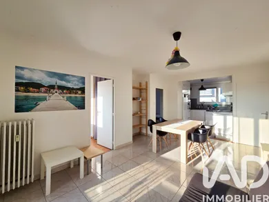 Apartment in Grenoble (38100)