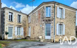 Maison de village à Sigournais (85110)