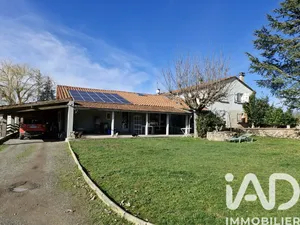 Maison traditionnelle à Saint-Marcel-de-Félines (42122)