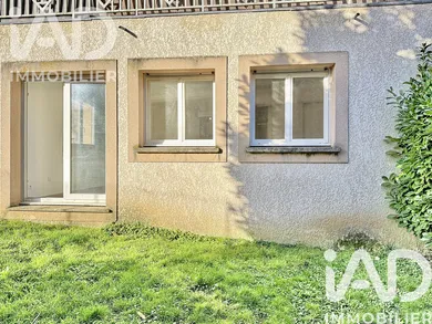 Apartment in Villenoy (77124)