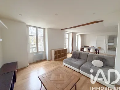 Apartment in Brie-Comte-Robert (77170)