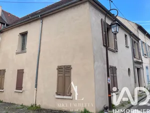 Building in Mantes-la-Jolie (78200)