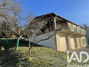 House in Charmes (52360)