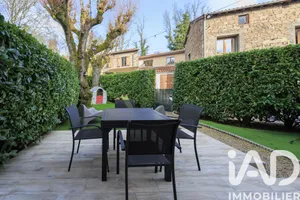 Apartment in Saint-Genis-les-Ollières (69290)