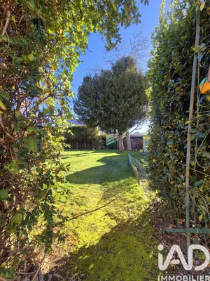 Maison de campagne à Saint-Gervais-les-Trois-Clochers (86230)