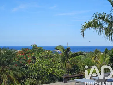 Traditional house in Saint-Gilles-Les-Bains (97434)