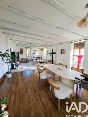 House in Laprade (16390)