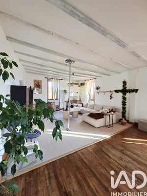 House in Laprade (16390)