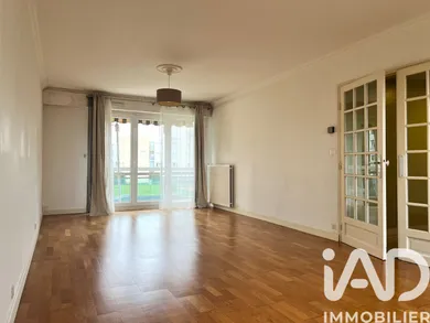 Apartment in Nantes (44300)