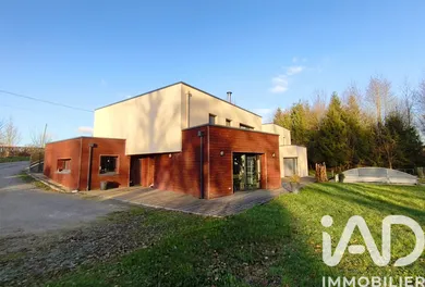 Maison d'architecte à Rozoy-sur-Serre (02360)