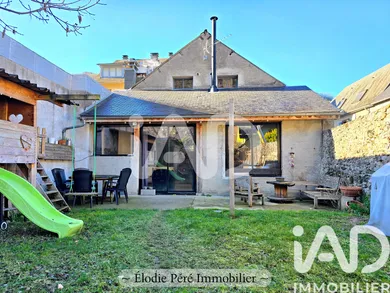 Village house in Campan (65710)