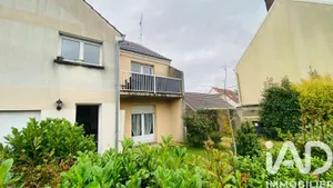 Building in Ouzouer-sur-Loire (45570)