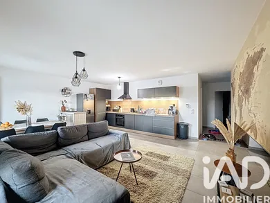 Apartment in Saint-Pierre-en-Faucigny (74800)