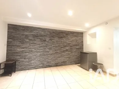 Apartment in Pontoise (95300)