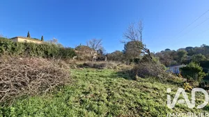 Terrain à bâtir à Vidauban (83550)