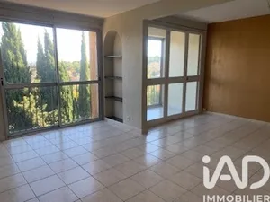 Apartment in Les Pennes-Mirabeau (13170)