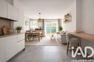 Maison de ville à Saint-Cyr-sur-Mer (83270)