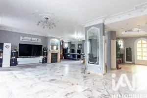 Manoir à Bron (69500)