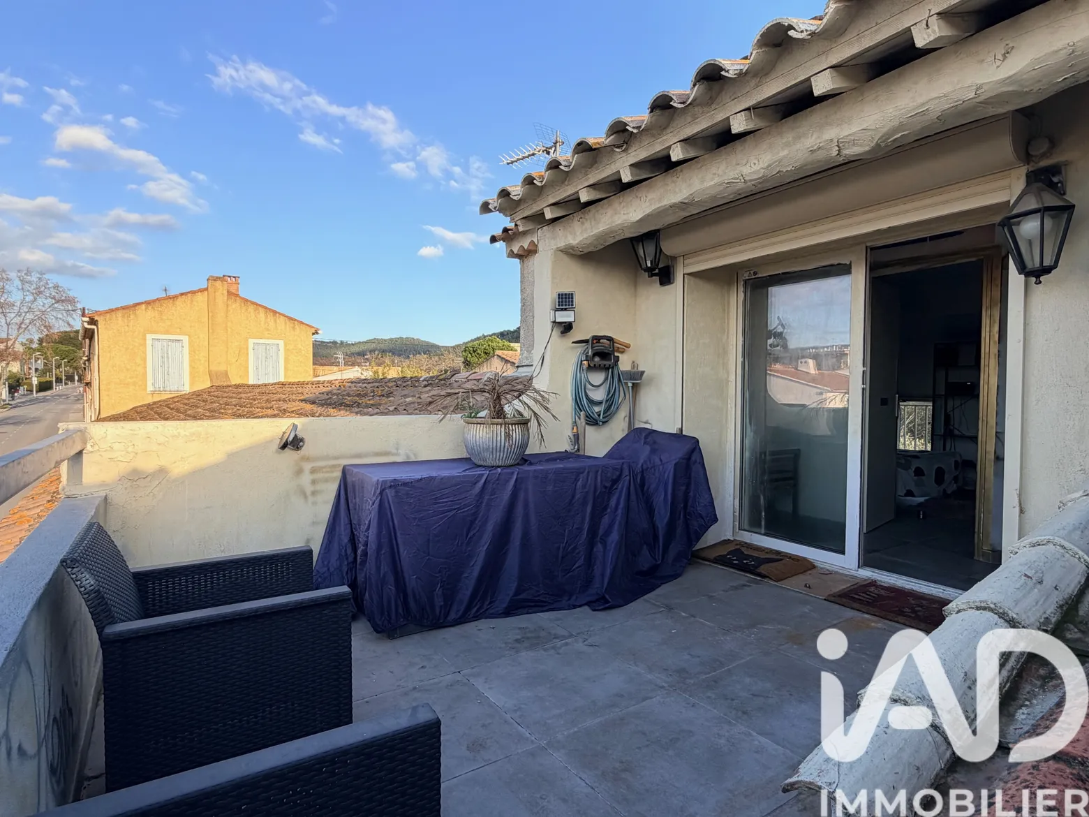 Vente maison à Saint-Cyr-sur-Mer (83270) : maison de ville 3 pièces 66 m² - 1915054 — 3