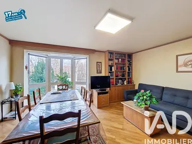 Maison à Villeneuve-la-Garenne (92390)