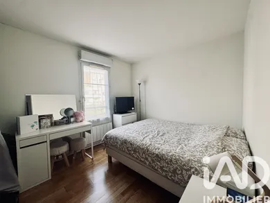Apartment in Morangis (91420)