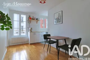 Apartment in Paris (75014)