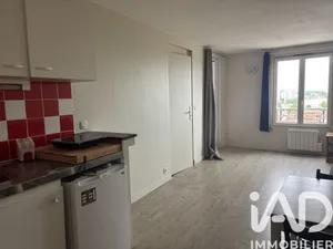 Apartment in Pontoise (95300)