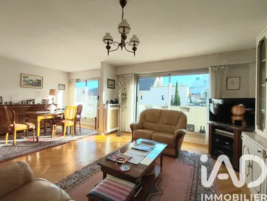 Apartment in Le Plessis-Robinson (92350)