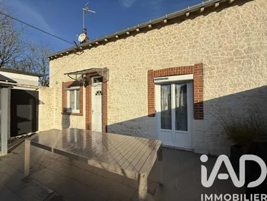 House in Saint-Jean-de-la-Ruelle (45140)