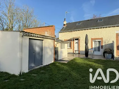 Maison à Saint-Jean-de-la-Ruelle (45140)