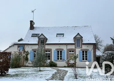 Village house in Charny (89120)