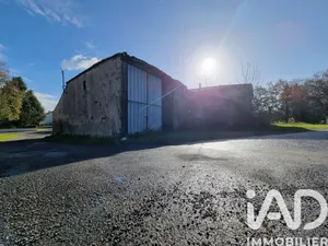 Barn in Cerizay (79140)