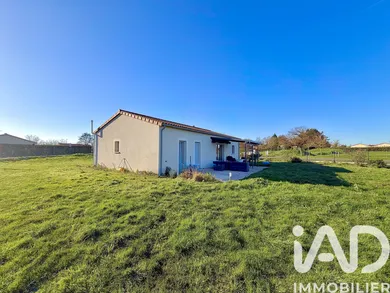 Pavillon à POUILLÉ (86800)