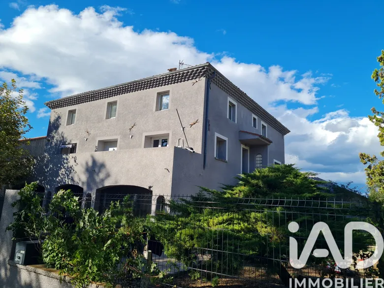 Maison 9 pièces 370 m² · à Savasse · 370 m² · 530 000 €
