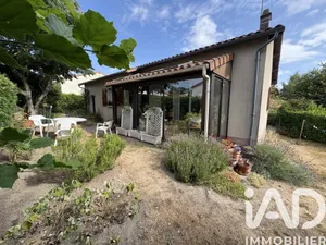 Maison traditionnelle à Parthenay (79200)