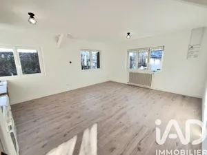 Maison à Tacoignières (78910)