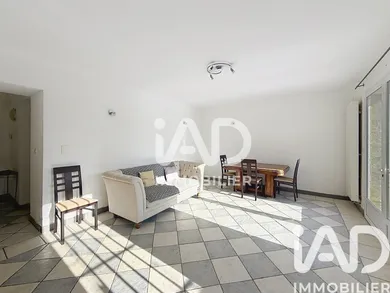 House in Sénas (13560)