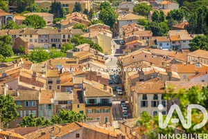 Apartment in Cuers (83390)