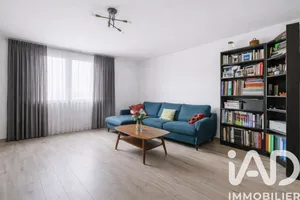 Apartment in Saint-Ouen-sur-Seine (93400)