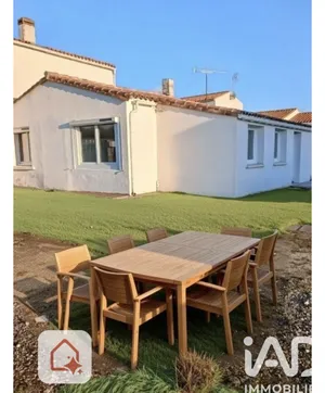 Maison de ville à Arces (17120)