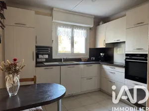 Apartment in Nantes (44300)