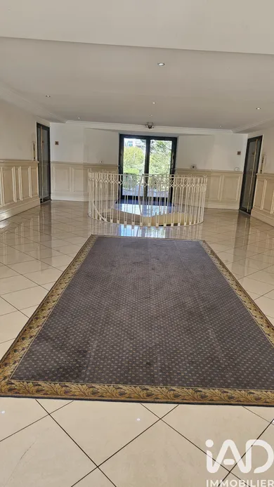 Appartement à Bordeaux (33300)